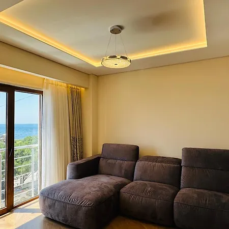 Sea View Escape Apartment